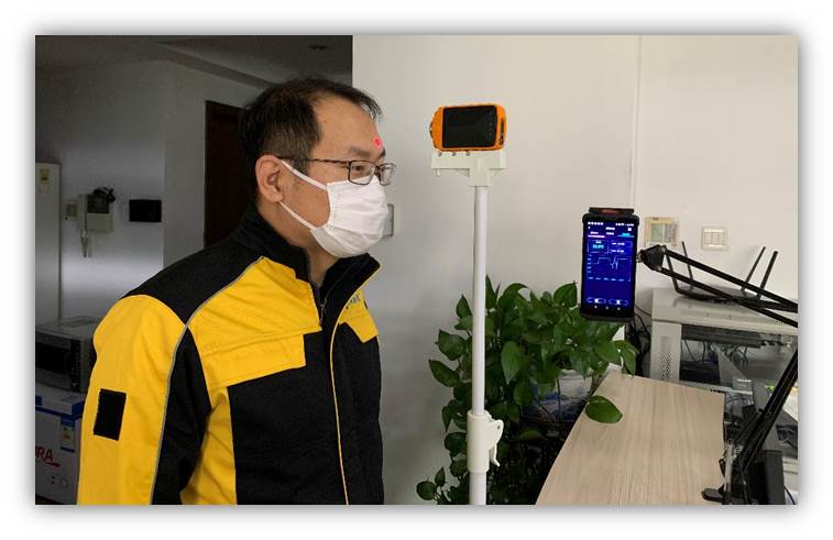 智能無接觸測(cè)體溫